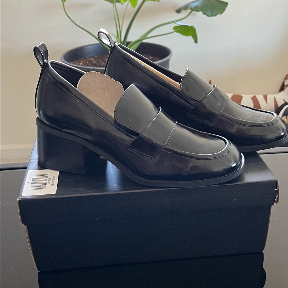 Abercrombie & Fitch Black Loafers